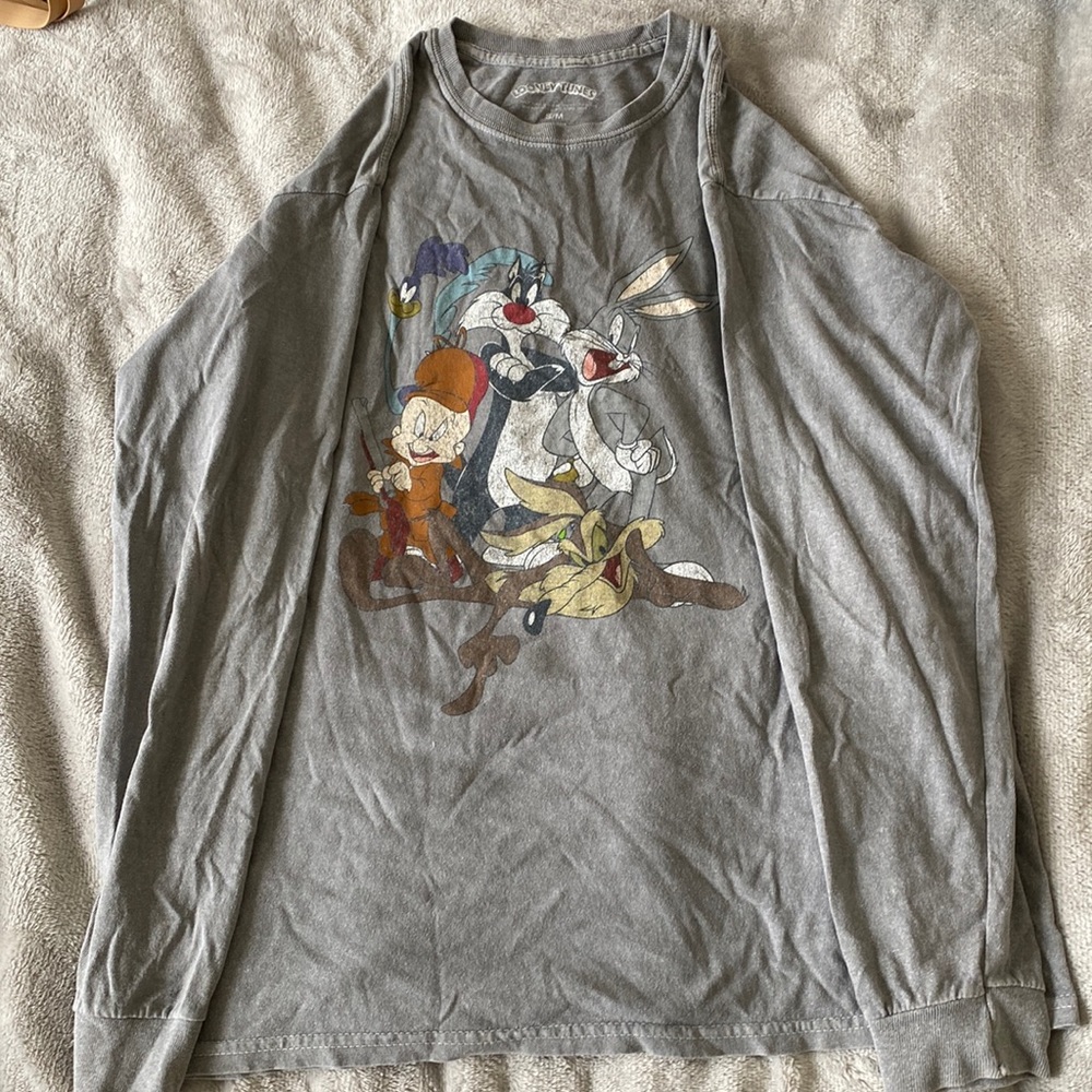 Looney tunes graphic long sleeve
